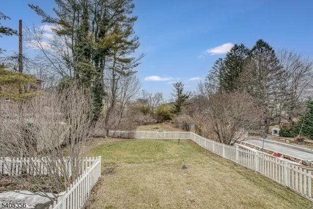 $300,000 | 105 Lake Avenue, Newton, NJ 07860