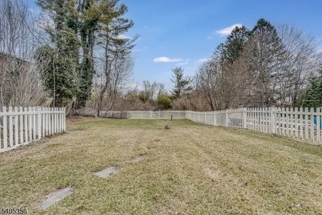 $300,000 | 105 Lake Avenue, Newton, NJ 07860