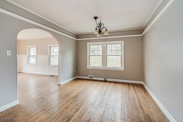 $300,000 | 105 Lake Avenue, Newton, NJ 07860