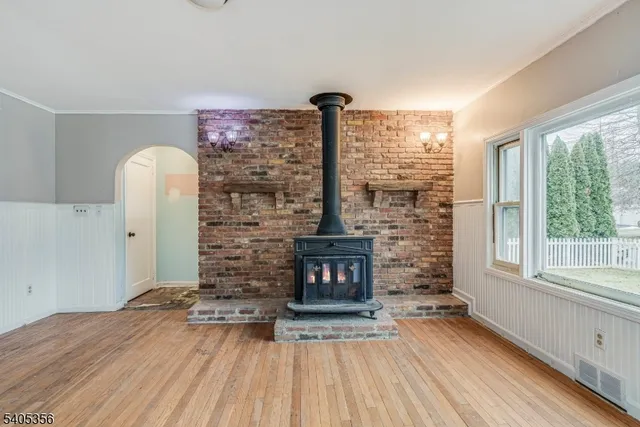 $300,000 | 105 Lake Avenue, Newton, NJ 07860