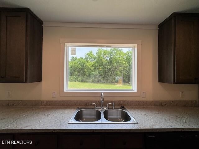 1680 Goodfield Road Decatur, TN 37322 - Photo 8 of 50
