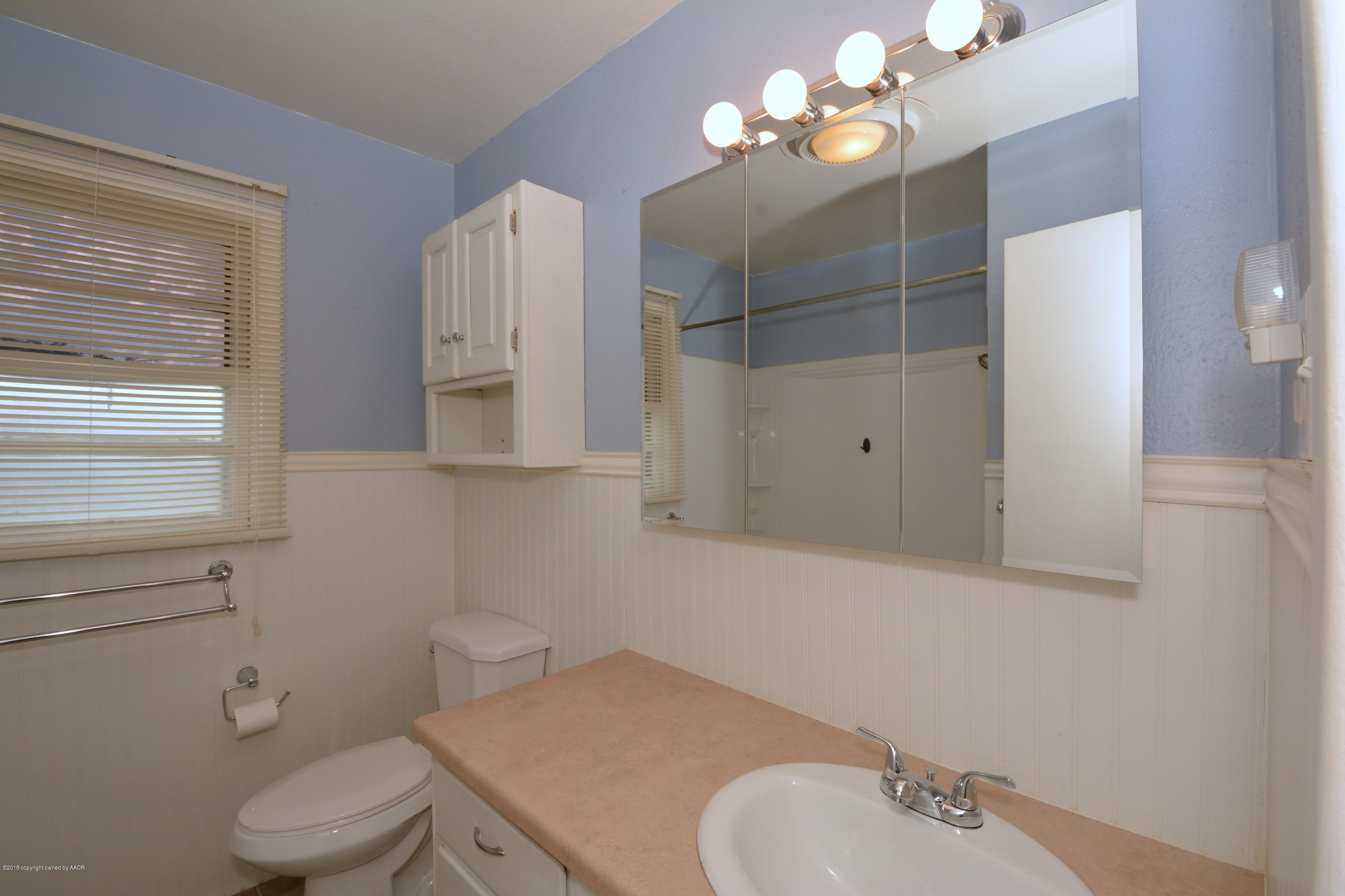 4314 South Fannin Street Amarillo, TX 79110 - Photo 14 of 21 11 Bathroom