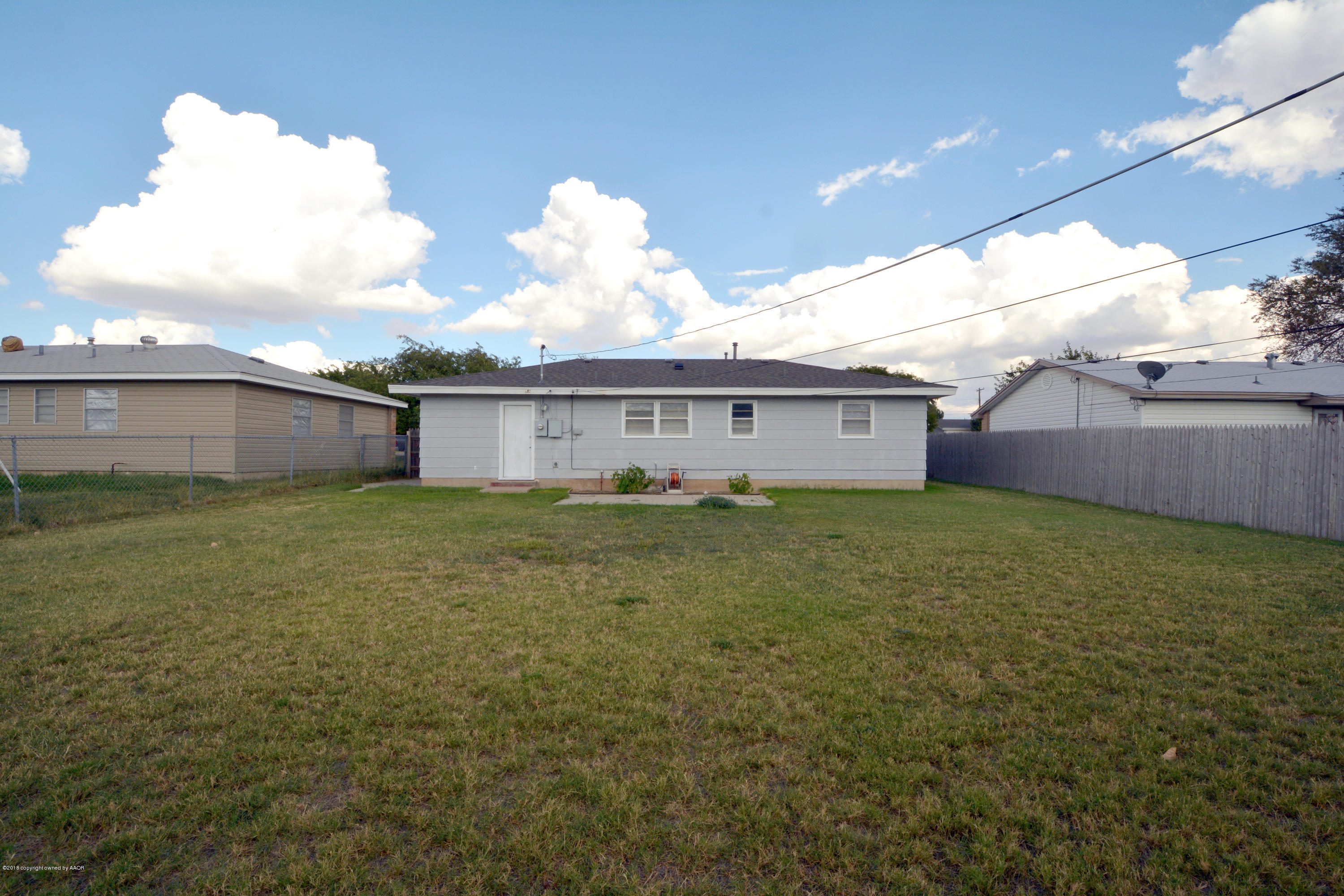 4314 South Fannin Street Amarillo, TX 79110 - Photo 19 of 21 16 Backyard