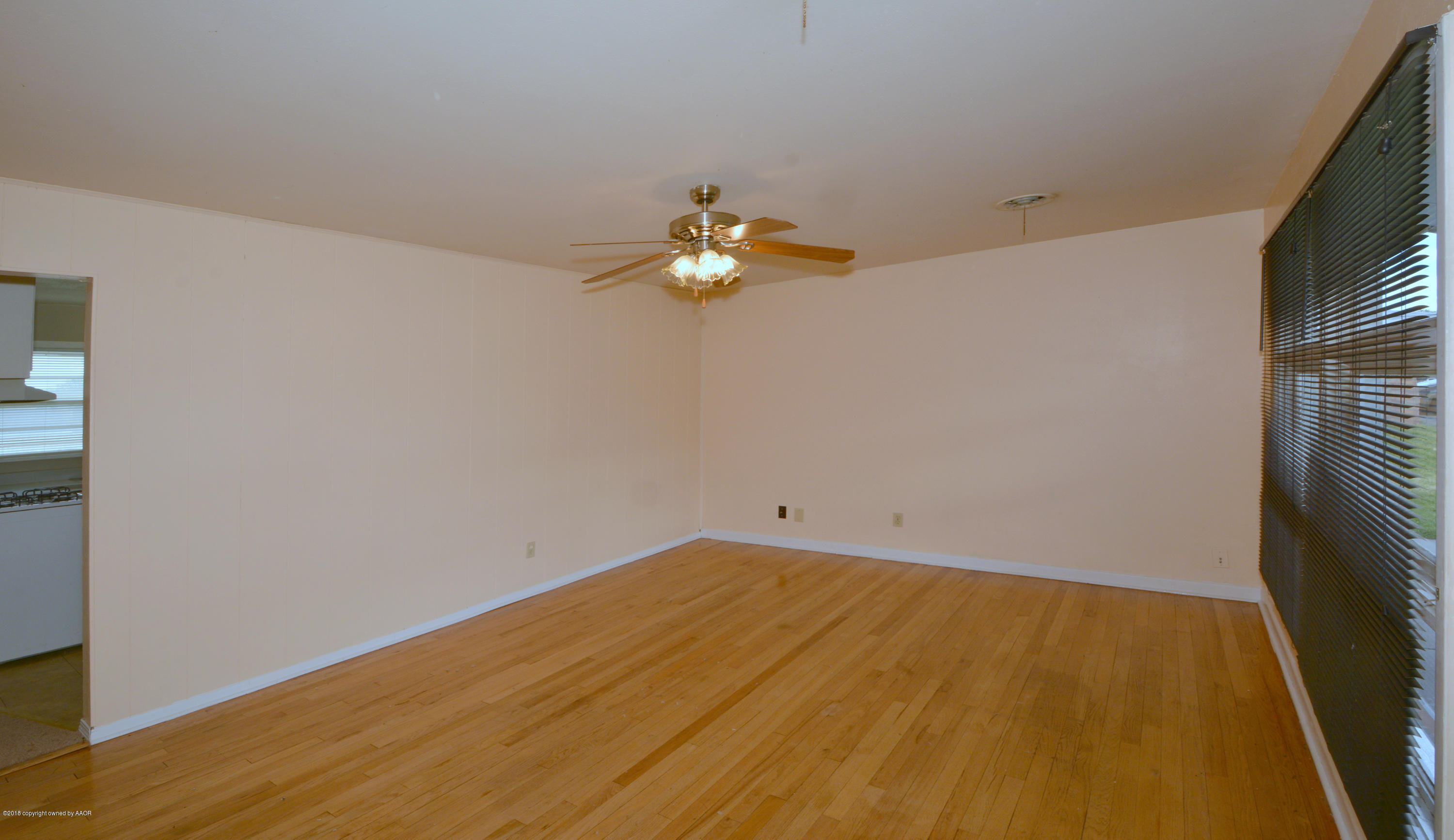 4314 South Fannin Street Amarillo, TX 79110 - Photo 2 of 21 2 Living Room