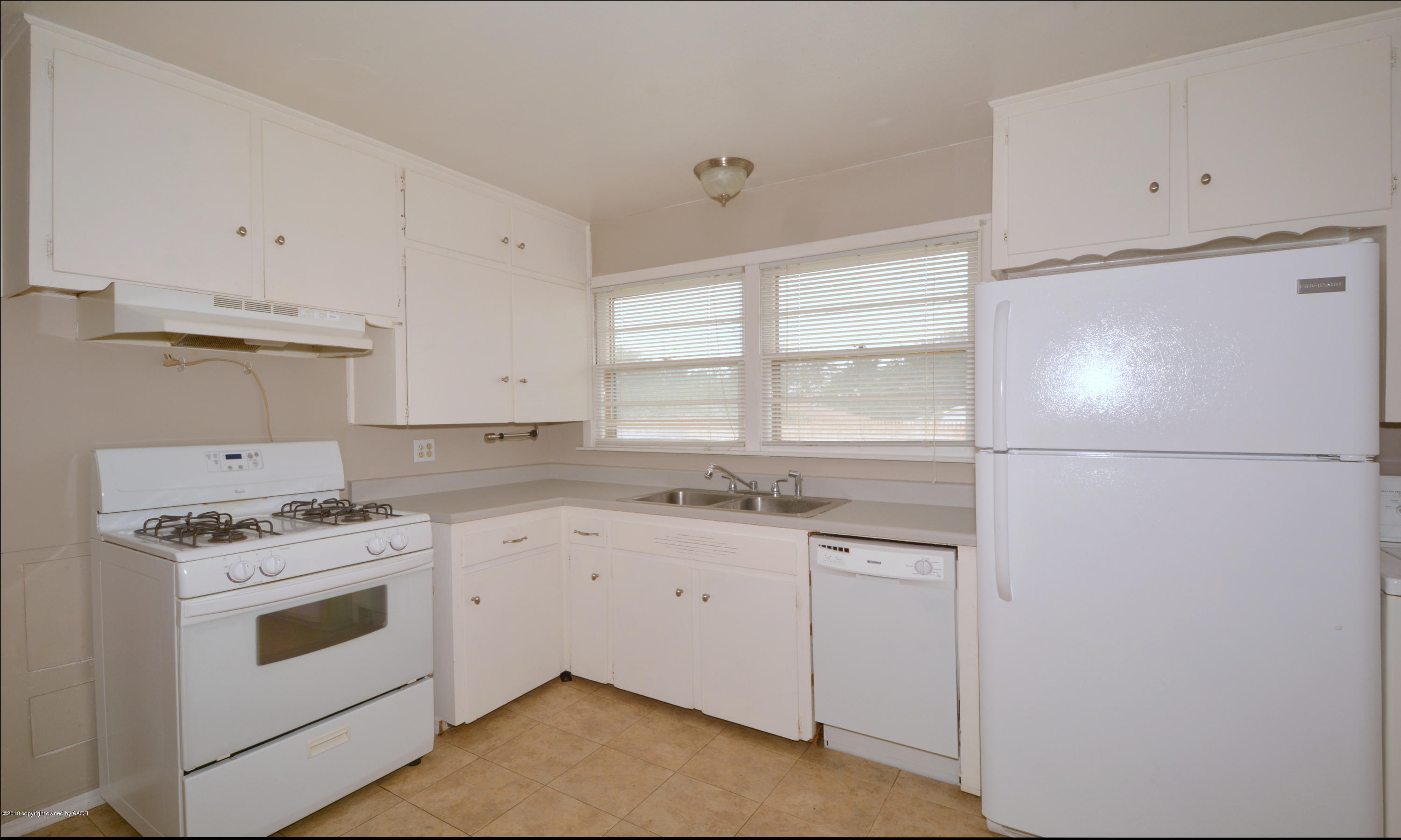 4314 South Fannin Street Amarillo, TX 79110 - Photo 6 of 21 6 Kitchen