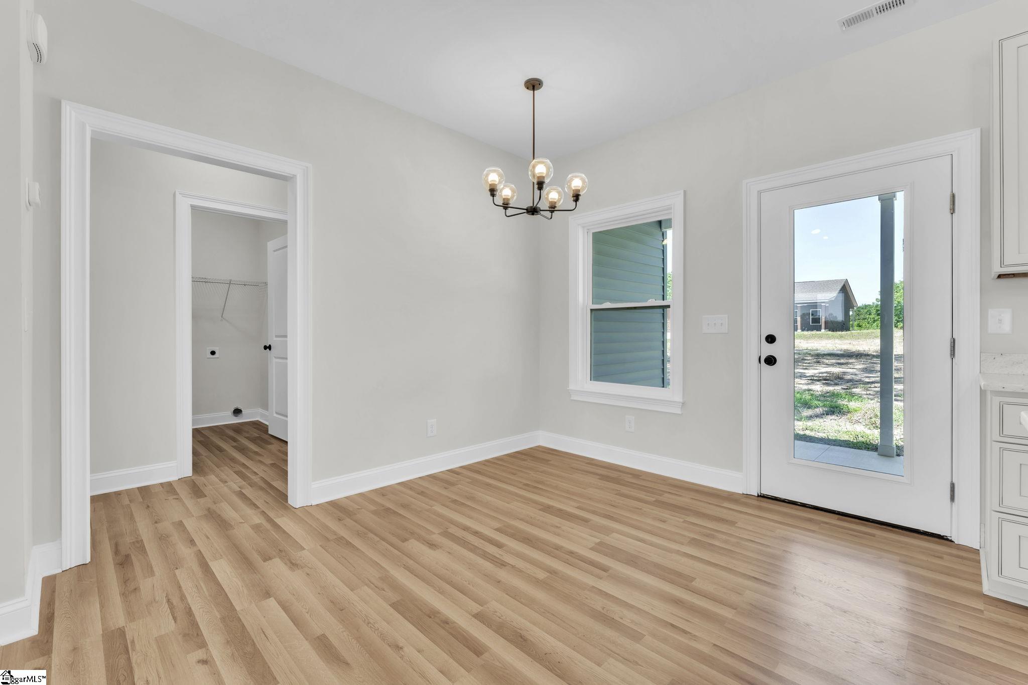 5126 North Old Laurens Road Gray Court, SC 29645 - Photo 12 of 32