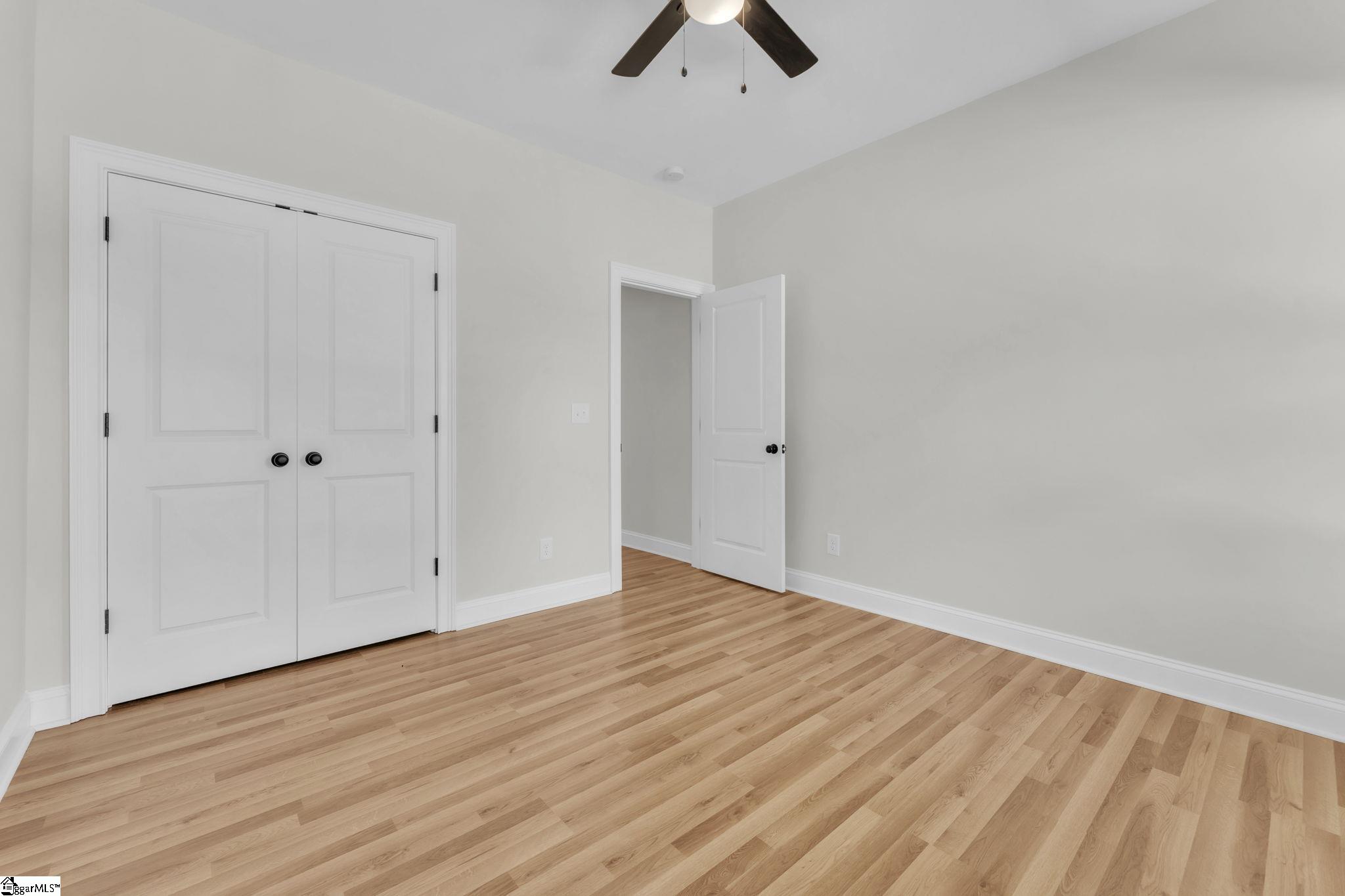 5126 North Old Laurens Road Gray Court, SC 29645 - Photo 21 of 32