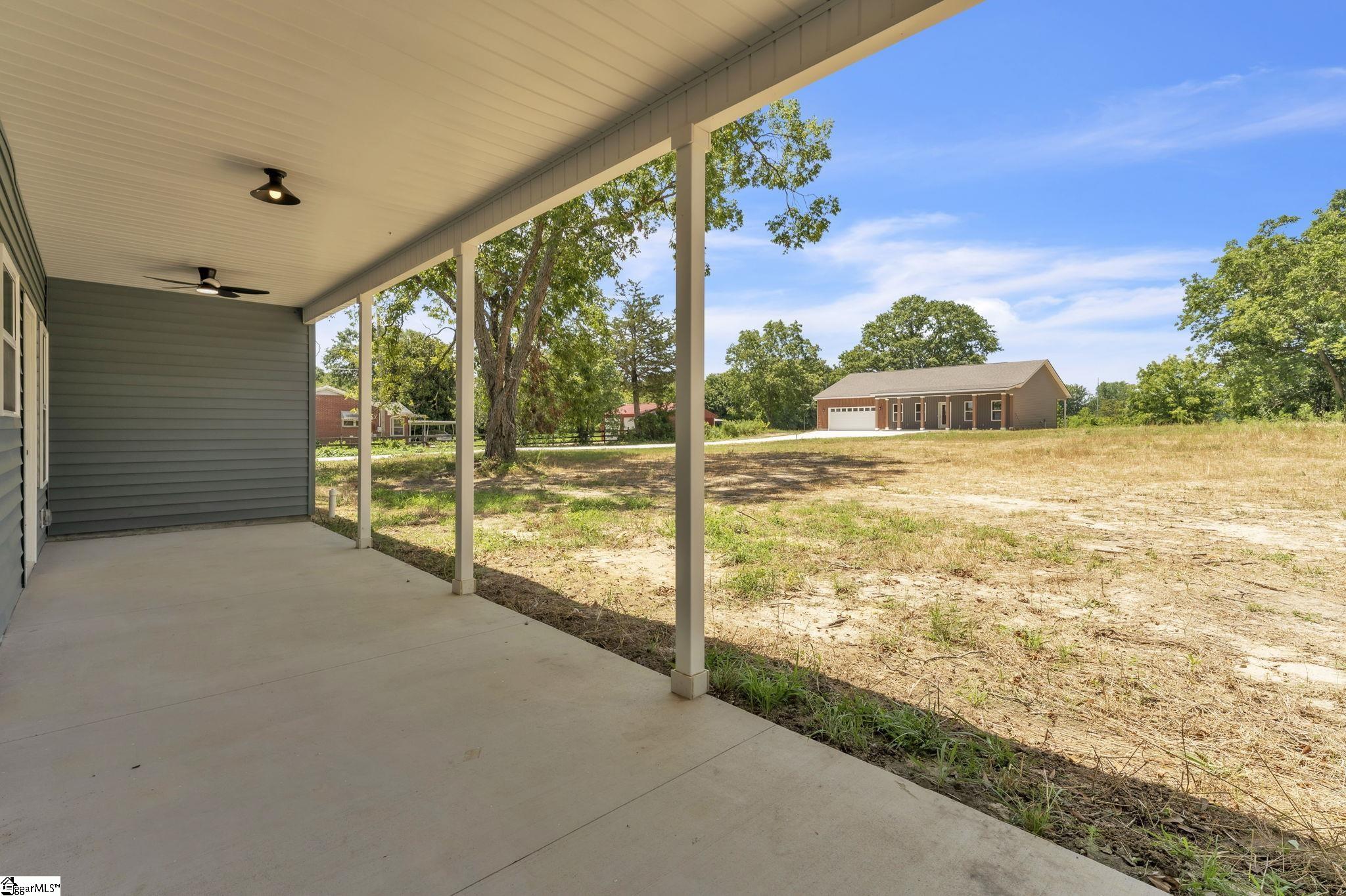 5126 North Old Laurens Road Gray Court, SC 29645 - Photo 26 of 32