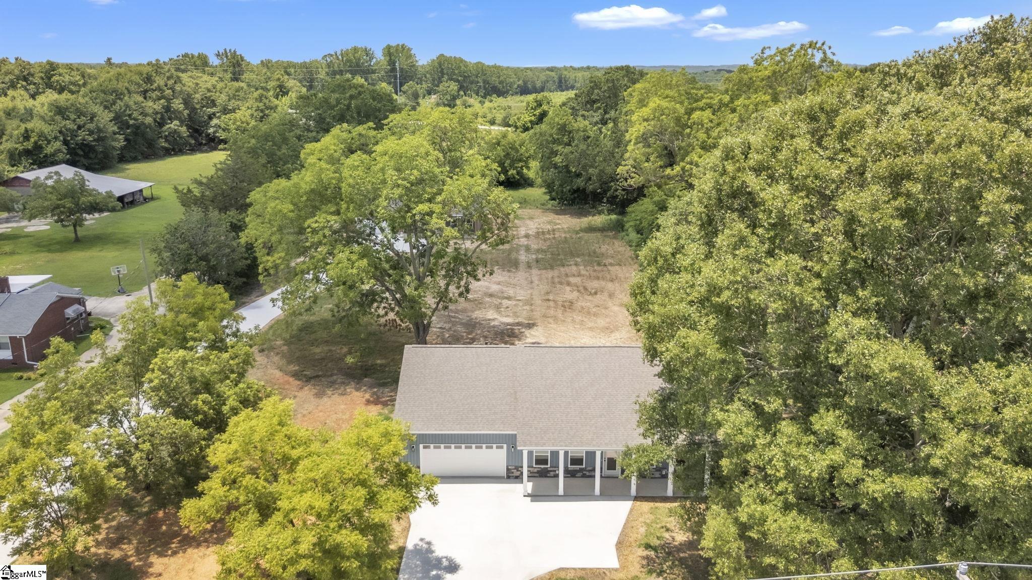 5126 North Old Laurens Road Gray Court, SC 29645 - Photo 30 of 32
