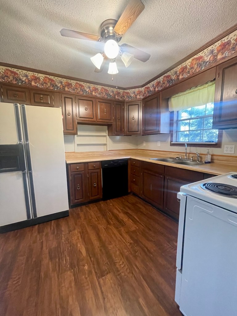 365 R R & J Street Chatsworth, GA 30705 - Photo 6 of 20 Gallery Image 6