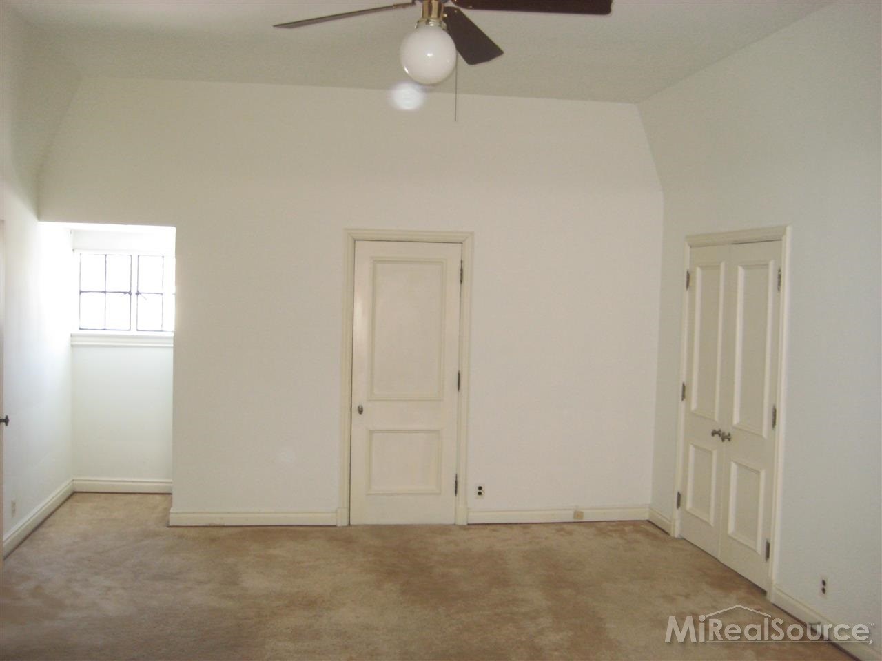 69 Vendome Road Grosse Pointe, MI 48236 - Photo 15 of 16