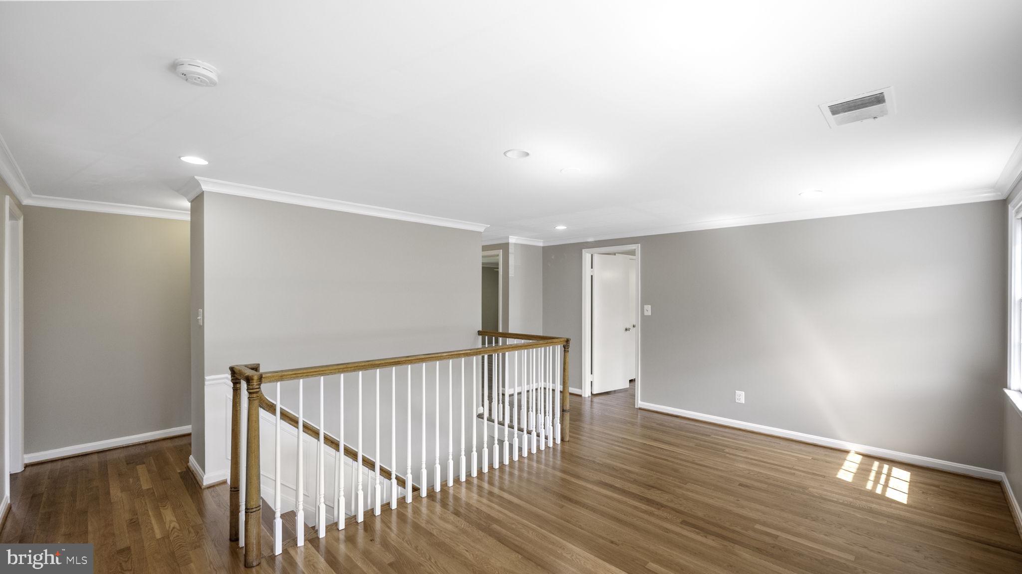 9705 Eclipse Place Montgomery Village, MD 20886 - Photo 32 of 54 a view of a hallway