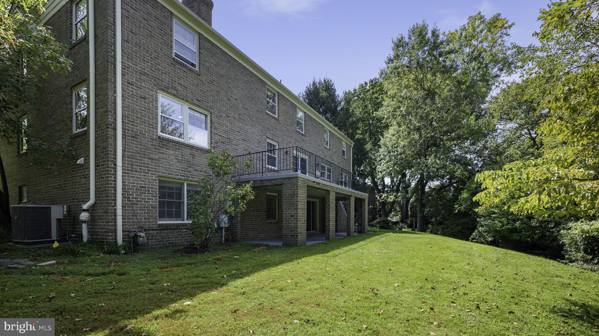 9705 Eclipse Place Montgomery Village, MD 20886 - Photo 51 of 54