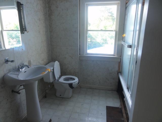 2001 Ward Road Columbus, OH 43224 - Photo 8 of 14