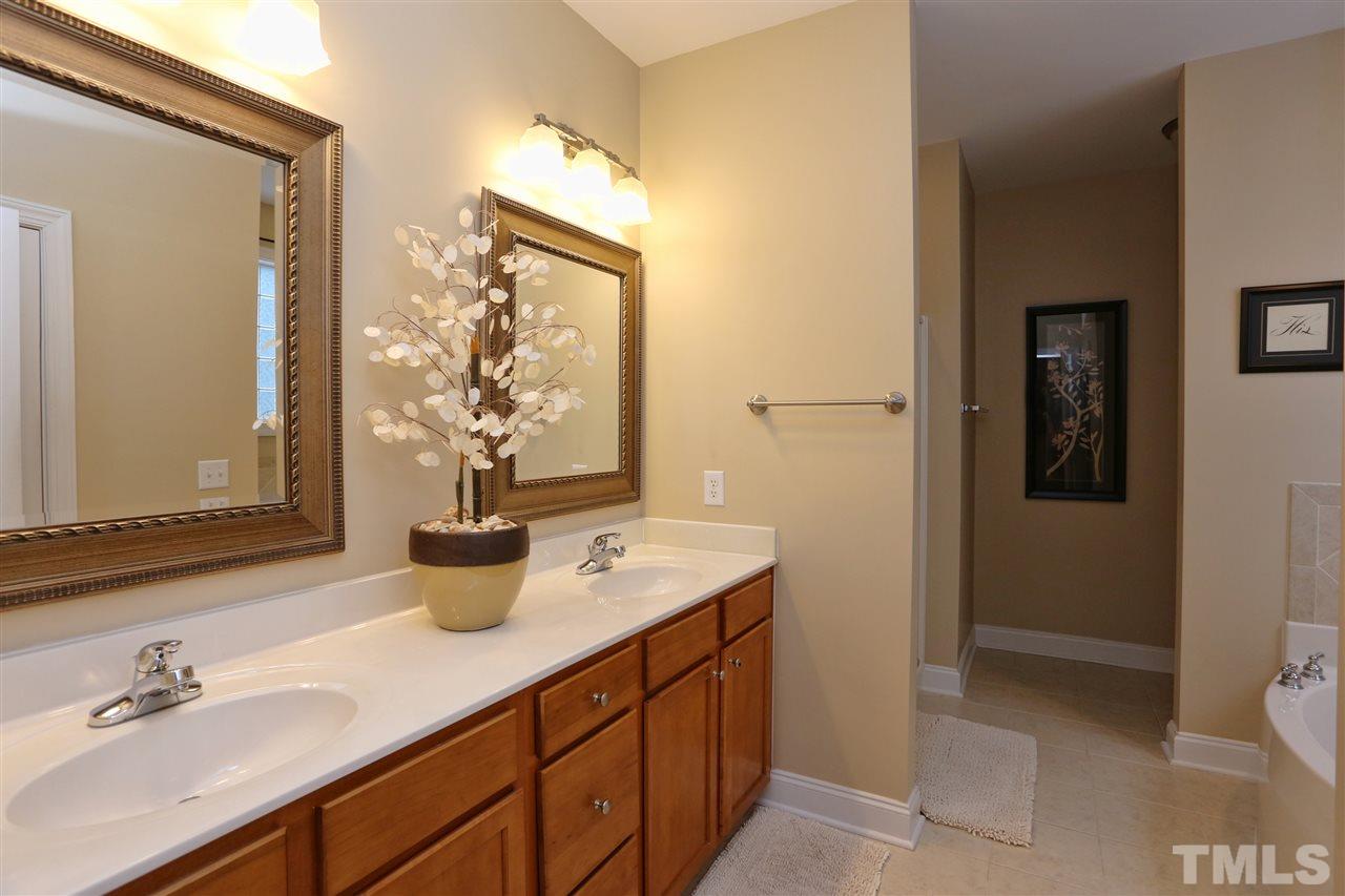 10550 Evergreen Spring Place Raleigh, NC 27614 - Photo 14 of 25
