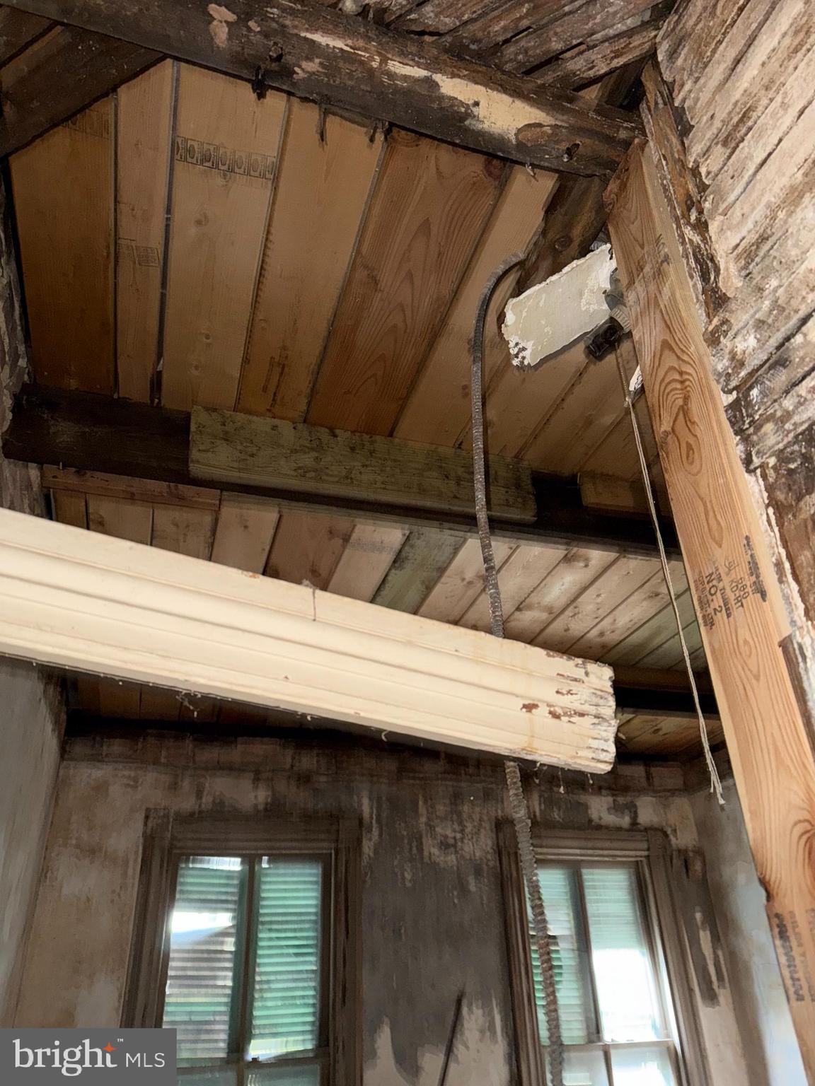 2422 Federal Street Baltimore, MD 21213 - Photo 17 of 19 a utility room with a sink