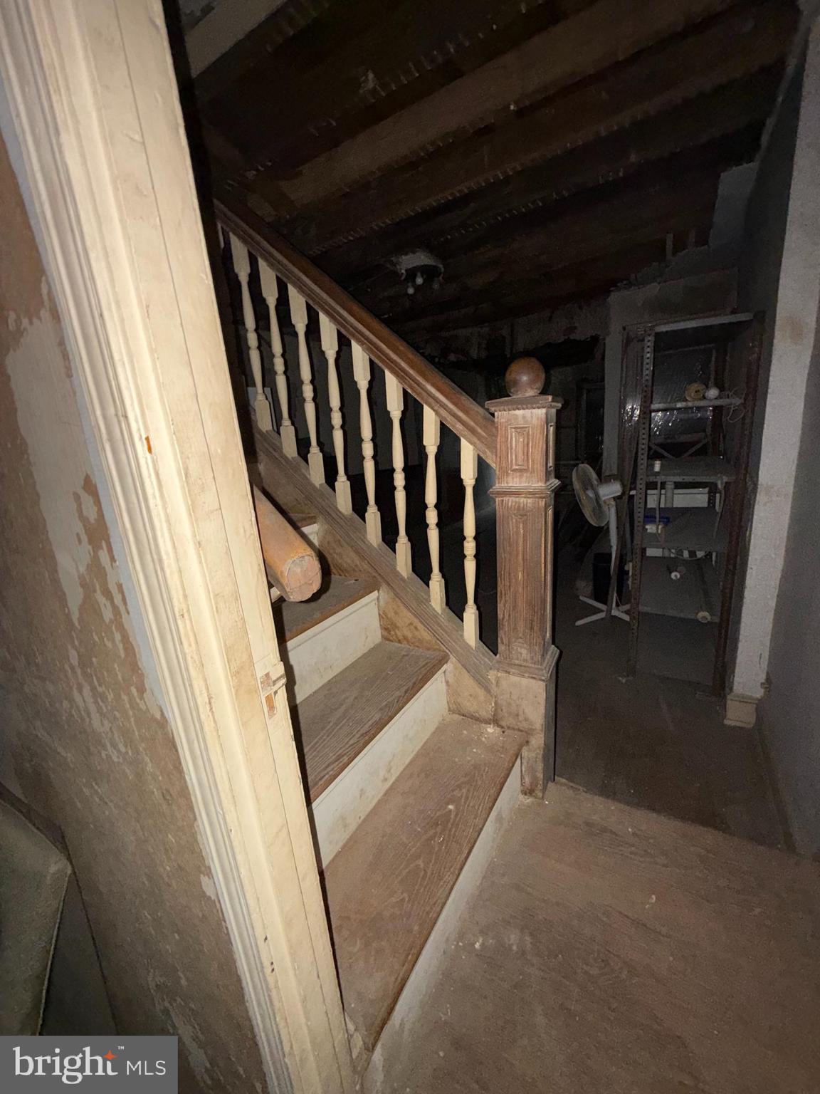 2422 Federal Street Baltimore, MD 21213 - Photo 6 of 19 a view of entryway