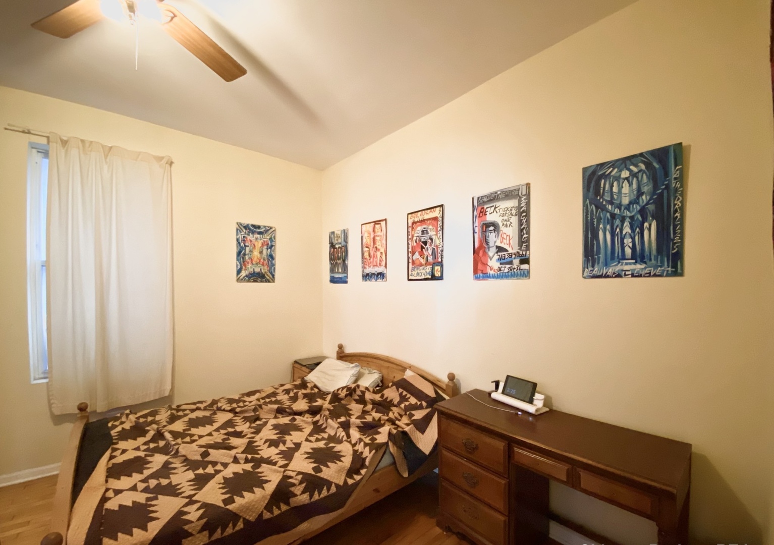 2610 West Thomas Street, Unit 1F Chicago, IL 60622 - Photo 8 of 13 a bed room with a bed and a window