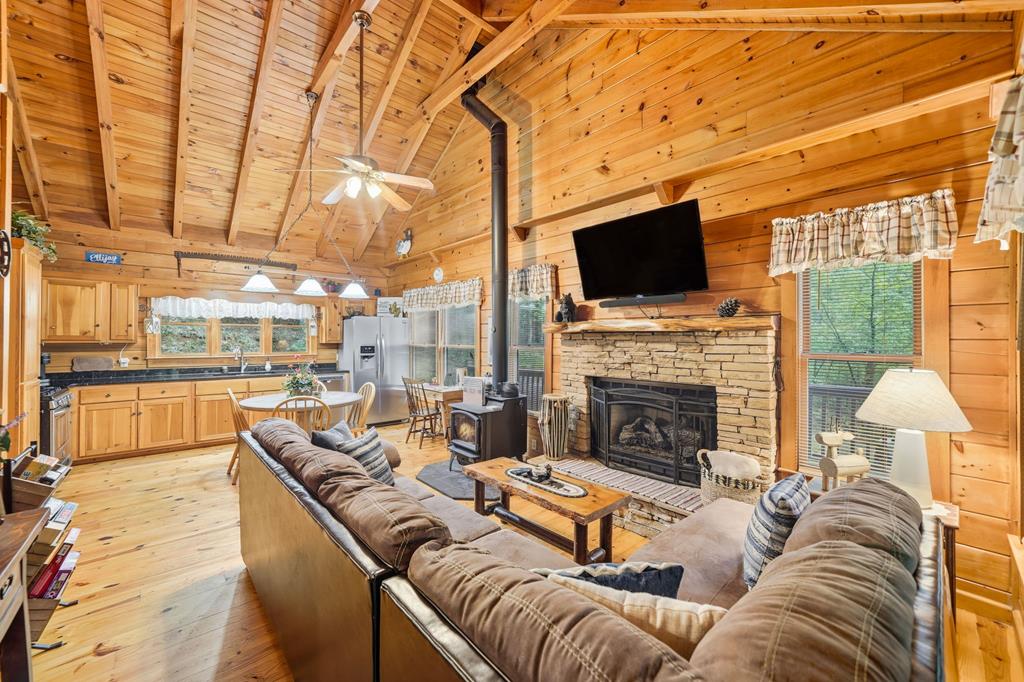 63 Hawk Trail Ellijay, GA 30540 - Photo 8 of 51 Gallery Image 8