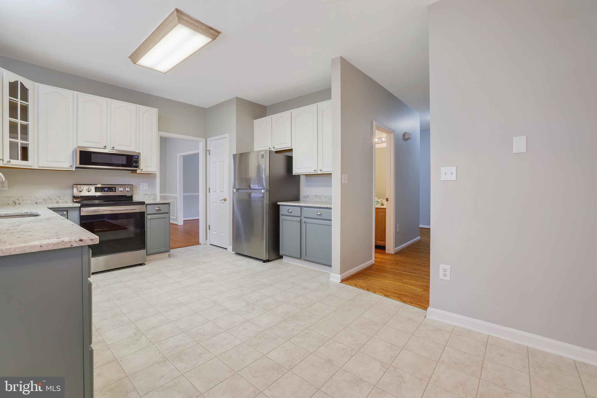 703 Davol Road Stevensville, MD 21666 - Photo 13 of 34 Eat in area off kitchen