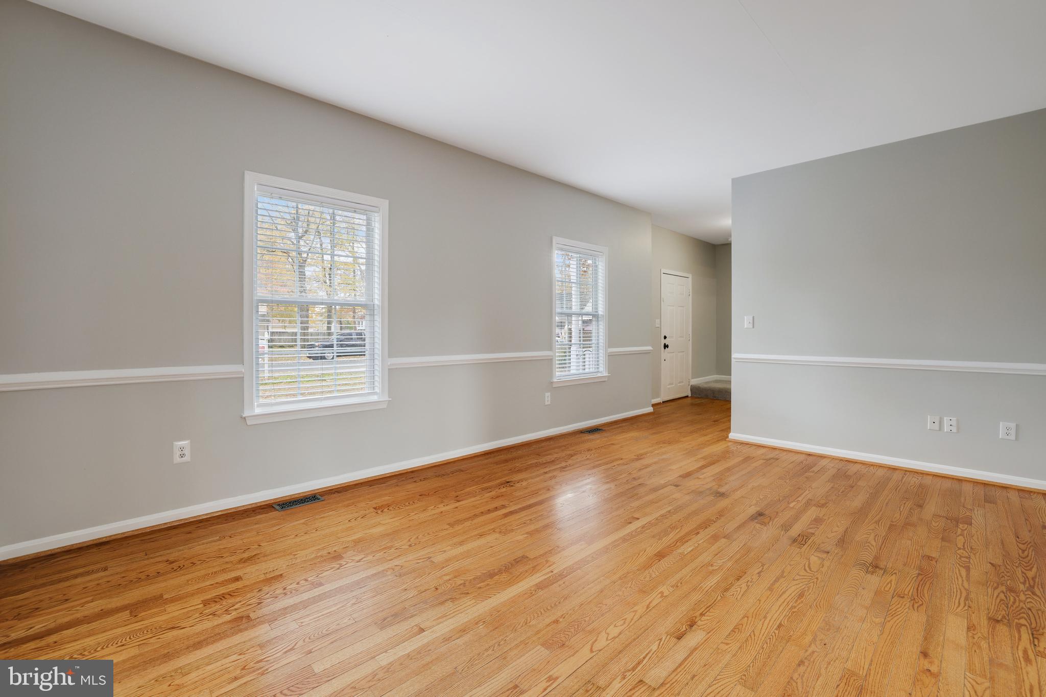 703 Davol Road Stevensville, MD 21666 - Photo 8 of 34 Living Room