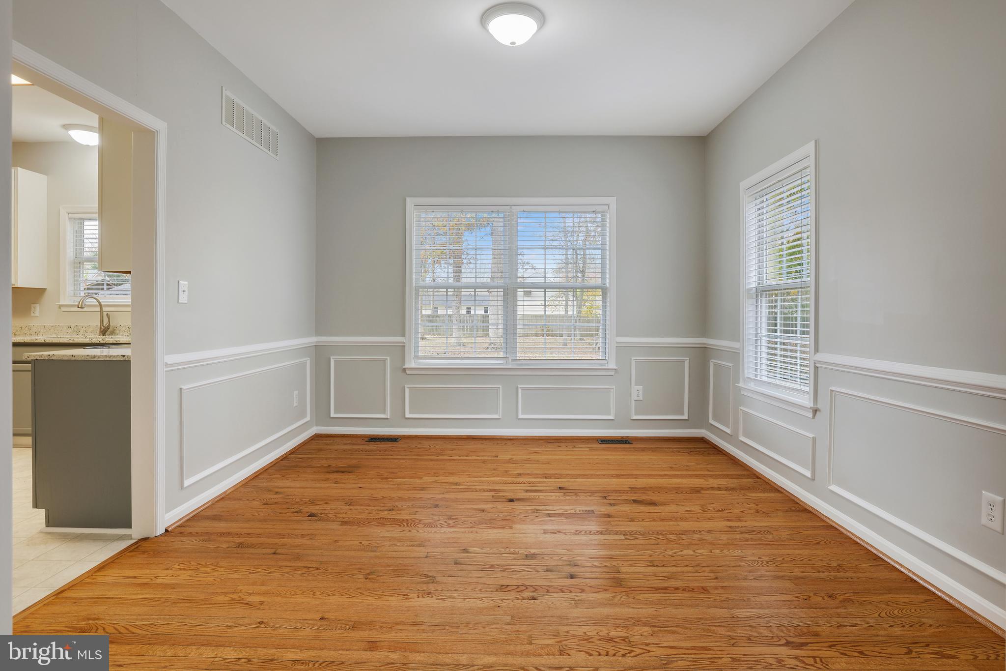 703 Davol Road Stevensville, MD 21666 - Photo 10 of 34 Dining Room