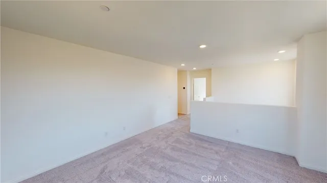 $3,900 | 21084 Telegraph Road, Riverside, CA 92507