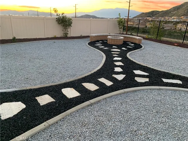 $3,900 | 21084 Telegraph Road, Riverside, CA 92507