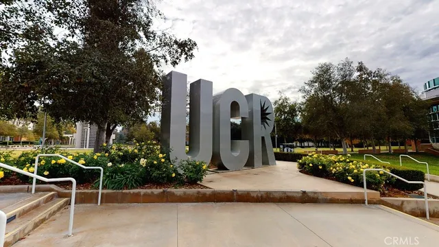 $3,900 | 21084 Telegraph Road, Riverside, CA 92507