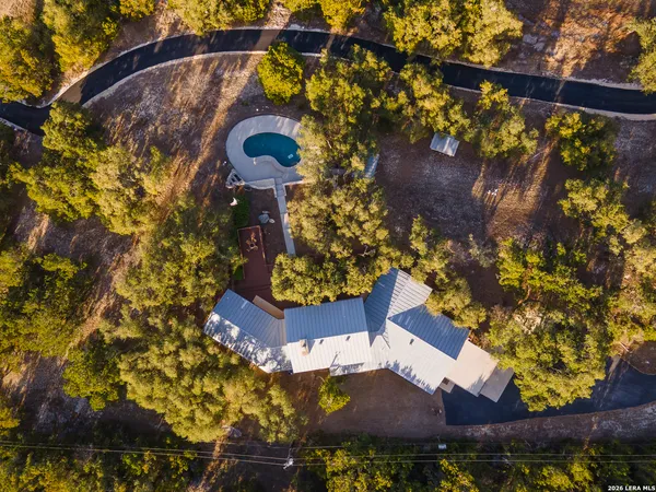 $975,000 | 318 Remington Drive, Bergheim, TX 78004