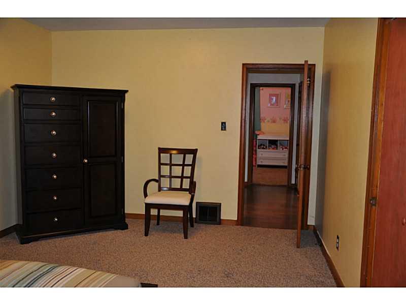 349 Eicher Road Pittsburgh, PA 15237 - Photo 10 of 12 Master Bedroom.