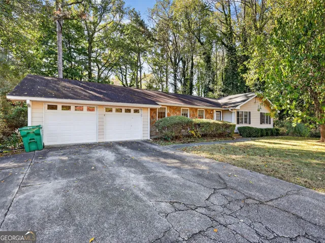 $214,900 | 6405 Swift Creek Drive, Lithonia, GA 30058