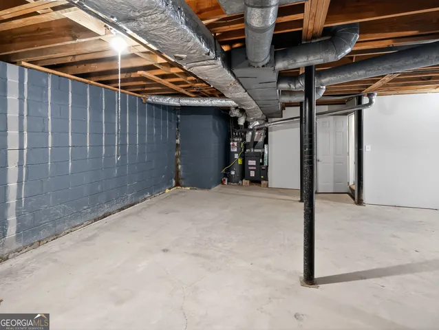 $214,900 | 6405 Swift Creek Drive, Lithonia, GA 30058