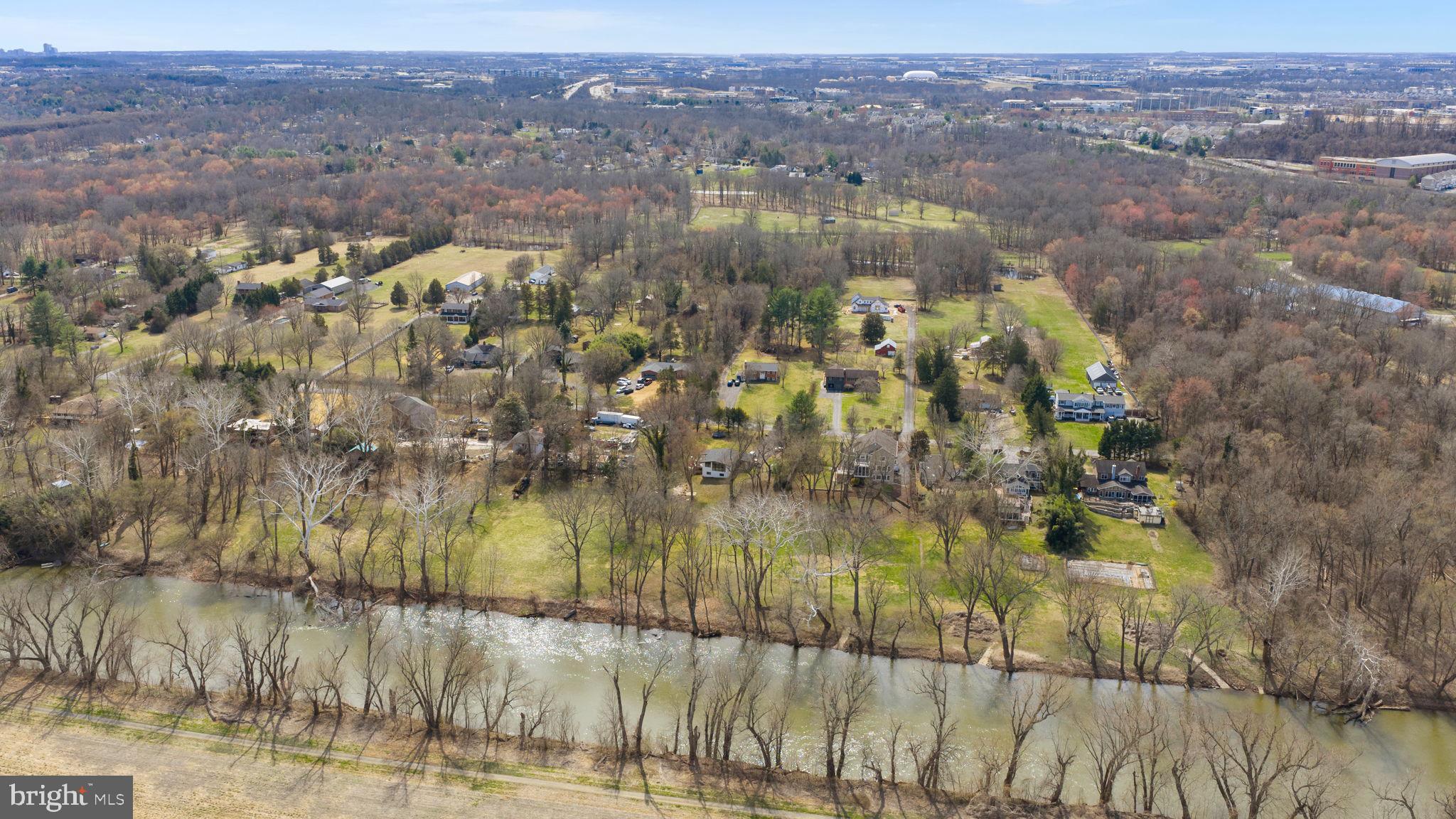 19451 Youngs Cliff Road Sterling, VA 20165 - Photo 123 of 128