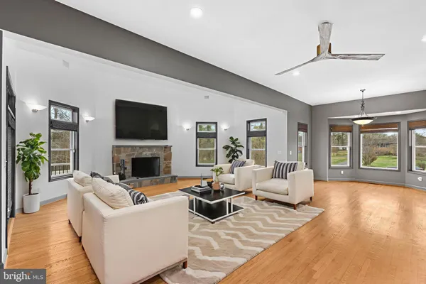 $1,429,999 | 19451 Youngs Cliff Road, Sterling, VA 20165