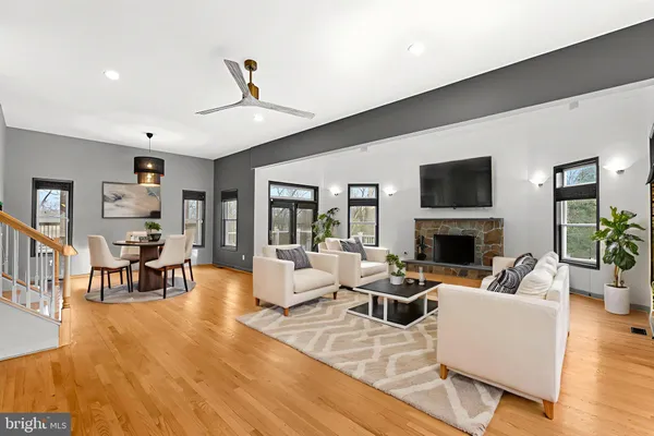 $1,429,999 | 19451 Youngs Cliff Road, Sterling, VA 20165