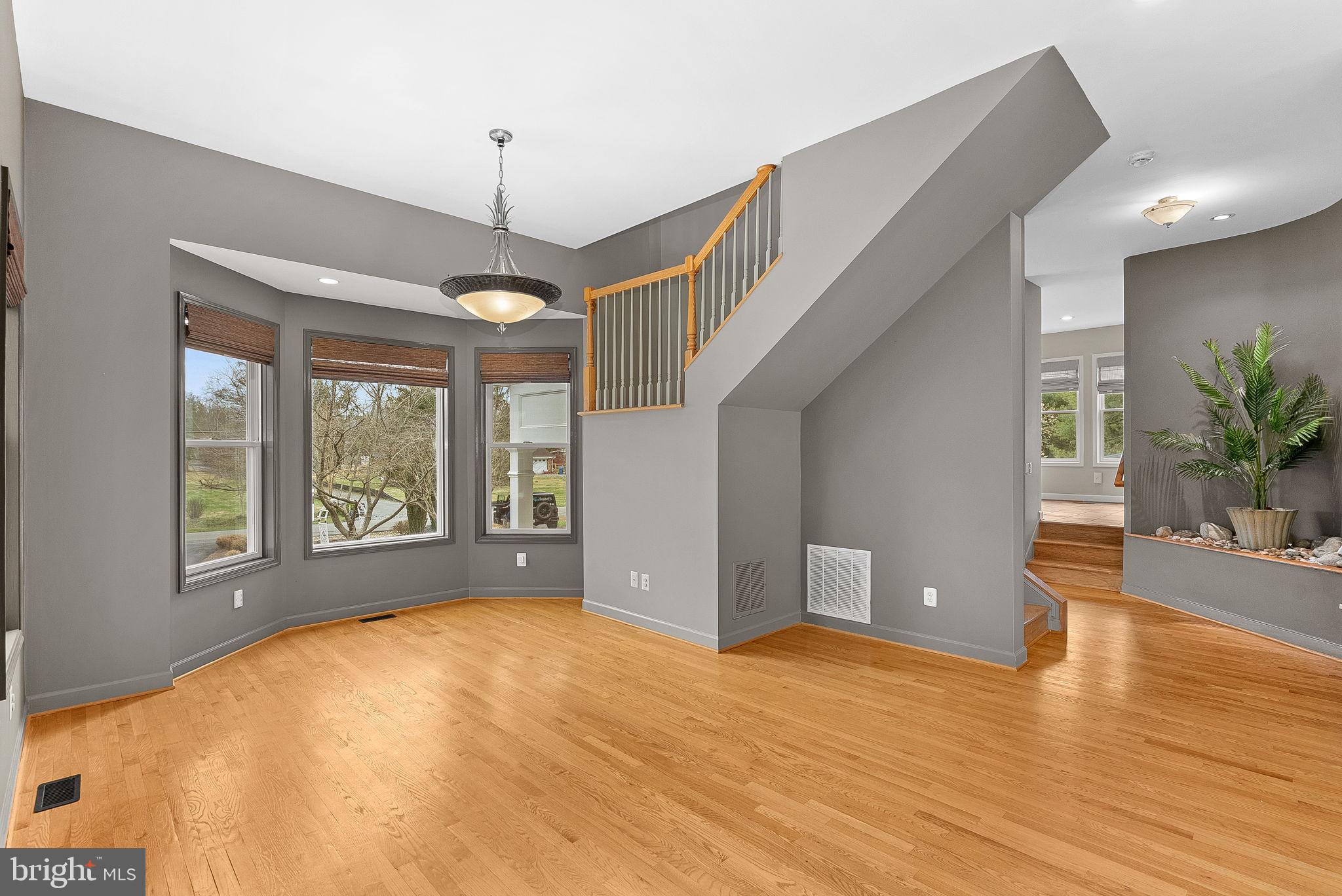 19451 Youngs Cliff Road Sterling, VA 20165 - Photo 21 of 128