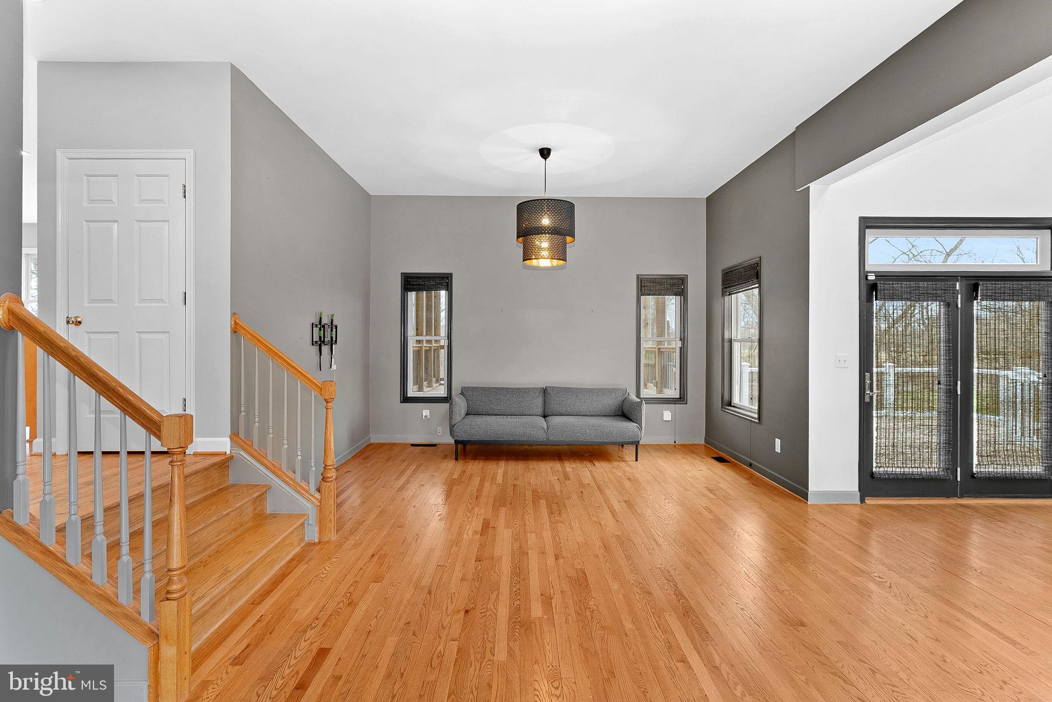 19451 Youngs Cliff Road Sterling, VA 20165 - Photo 24 of 128