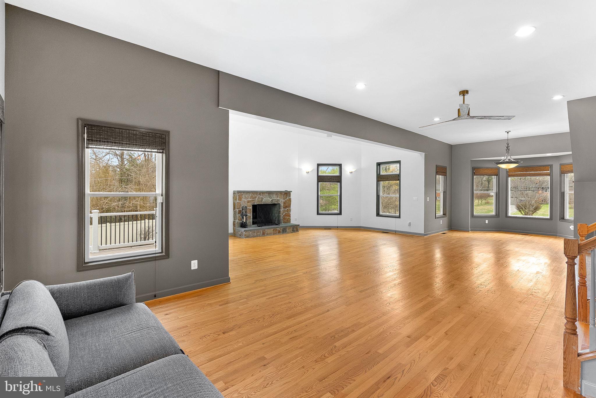 19451 Youngs Cliff Road Sterling, VA 20165 - Photo 26 of 128