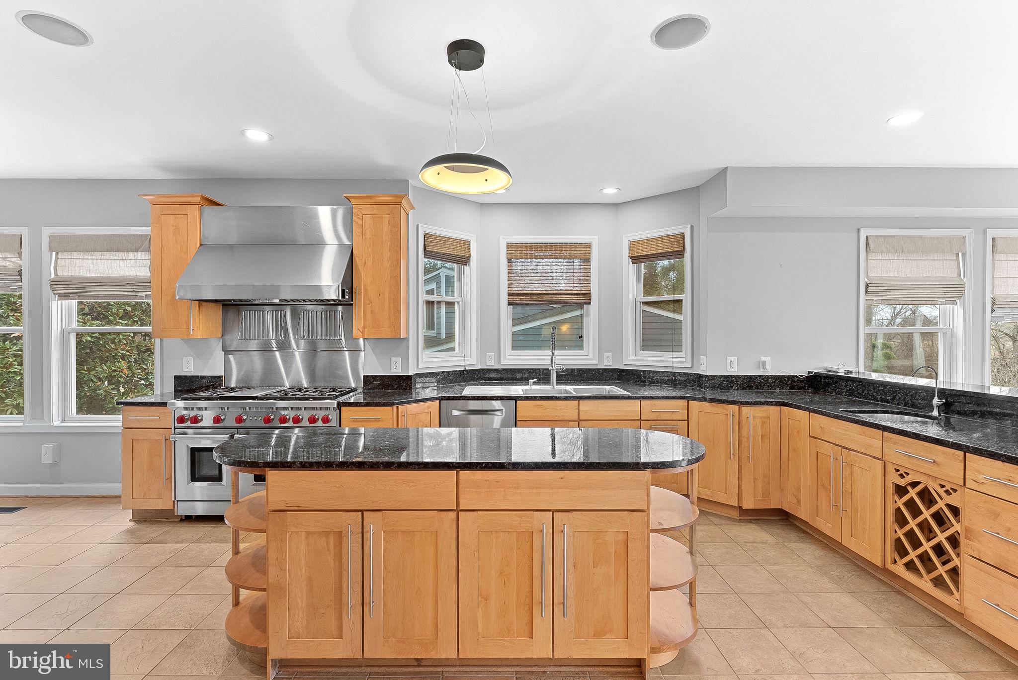 19451 Youngs Cliff Road Sterling, VA 20165 - Photo 30 of 128