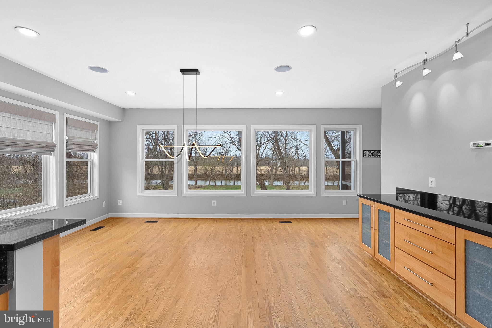 19451 Youngs Cliff Road Sterling, VA 20165 - Photo 37 of 128