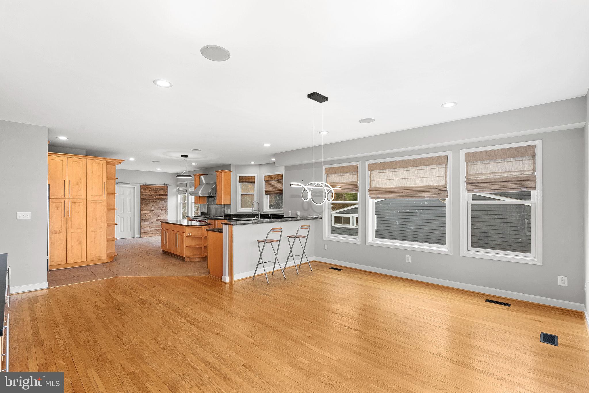 19451 Youngs Cliff Road Sterling, VA 20165 - Photo 41 of 128