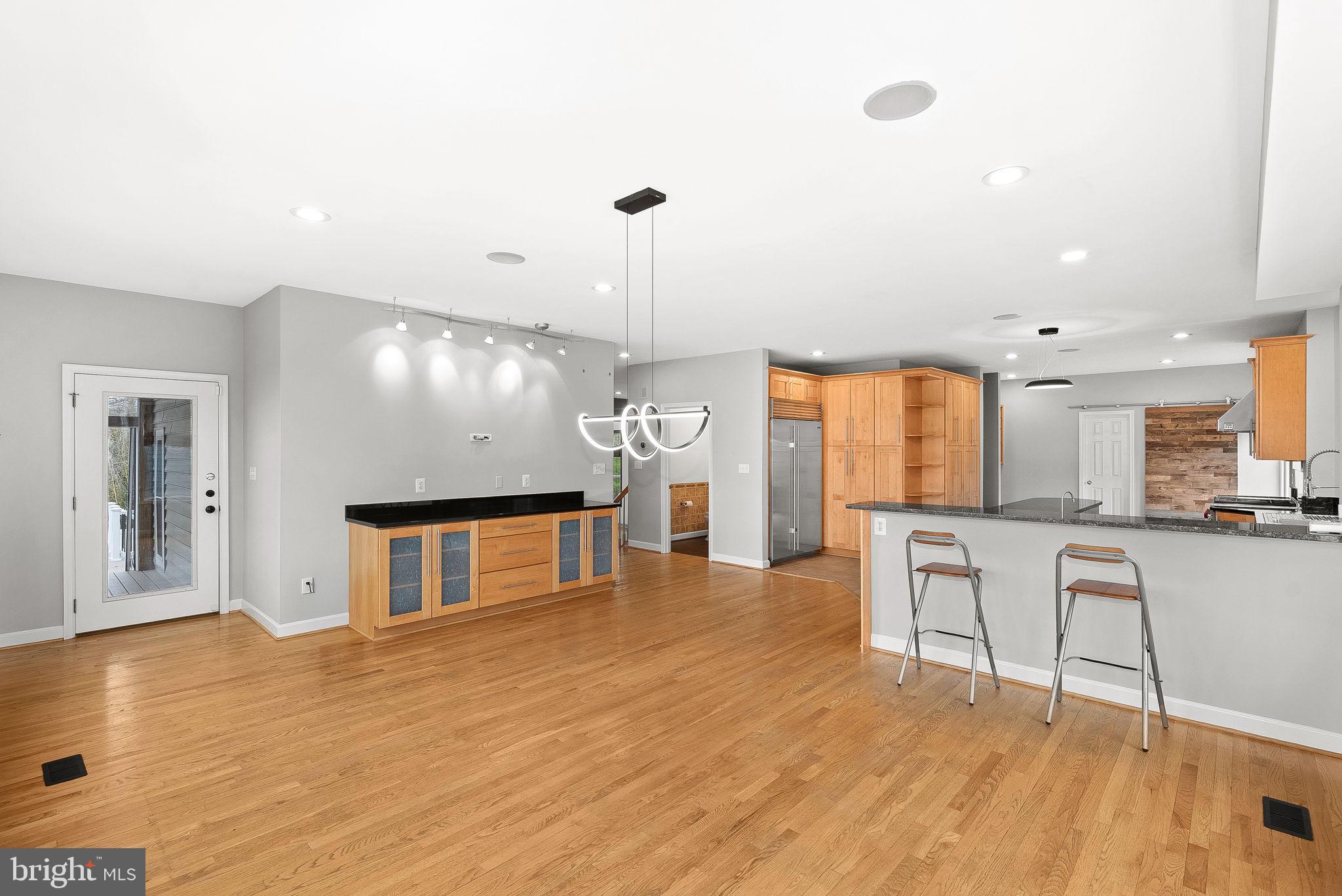 19451 Youngs Cliff Road Sterling, VA 20165 - Photo 42 of 128