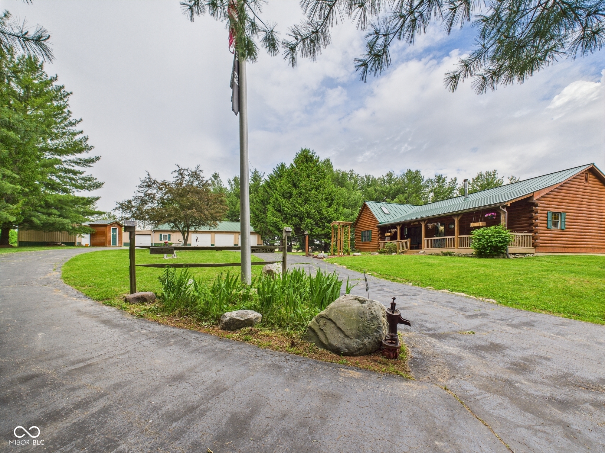 1147 Woods Road Richmond, IN 47374 - Photo 3 of 45 Gallery Image 3