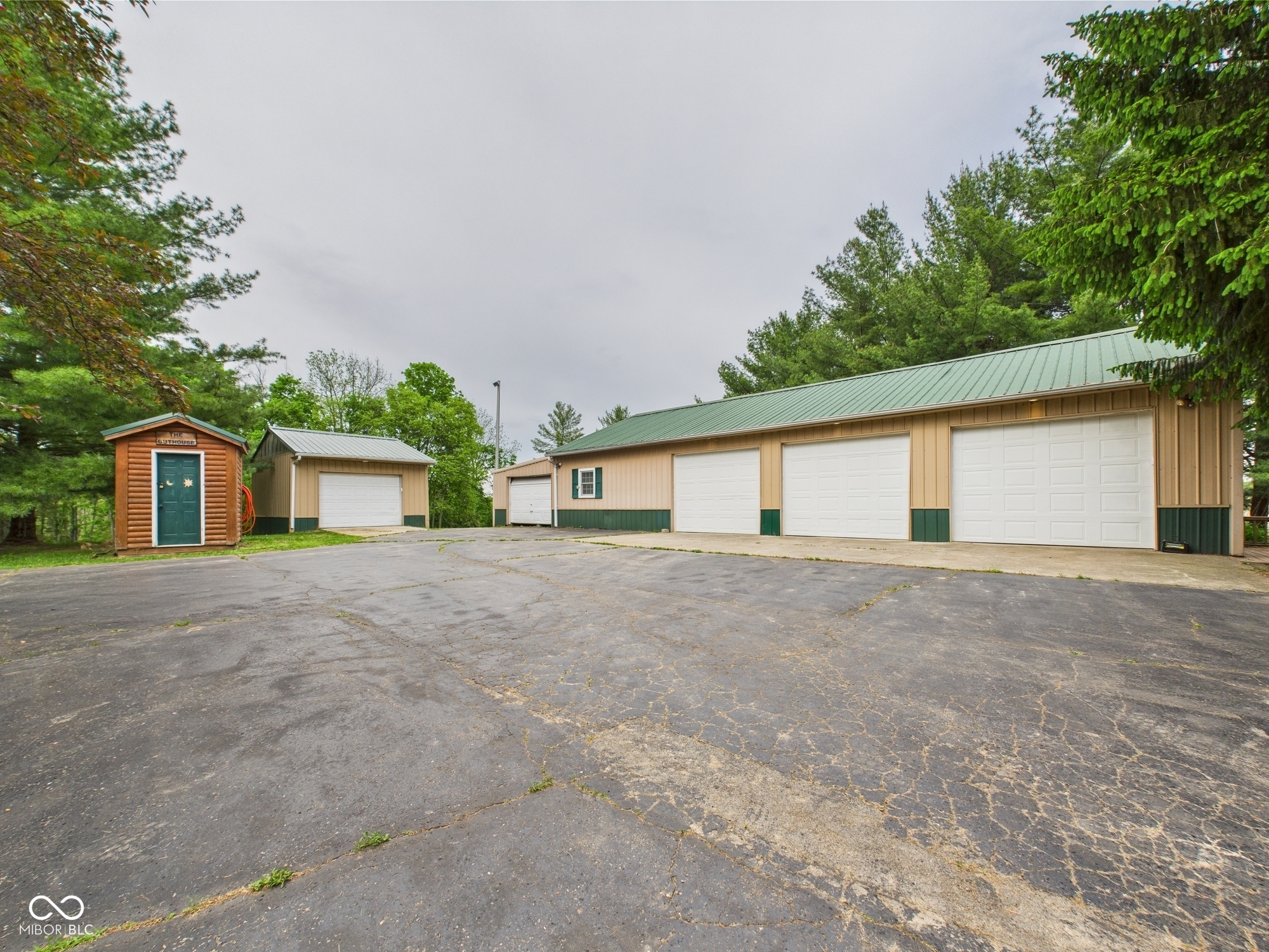 1147 Woods Road Richmond, IN 47374 - Photo 7 of 45 Gallery Image 7
