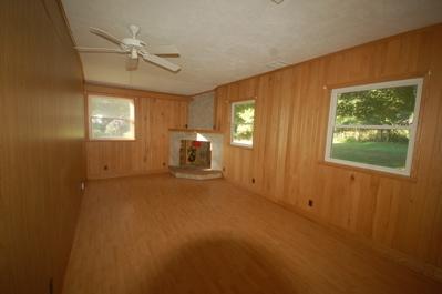 1712 Potts Creek Road Covington, VA 24426 - Photo 9 of 25 MASTER BEDROOM FIREPLACE