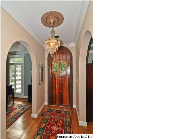 2808 Abingdon Road Birmingham, AL 35243 - Photo 3 of 32