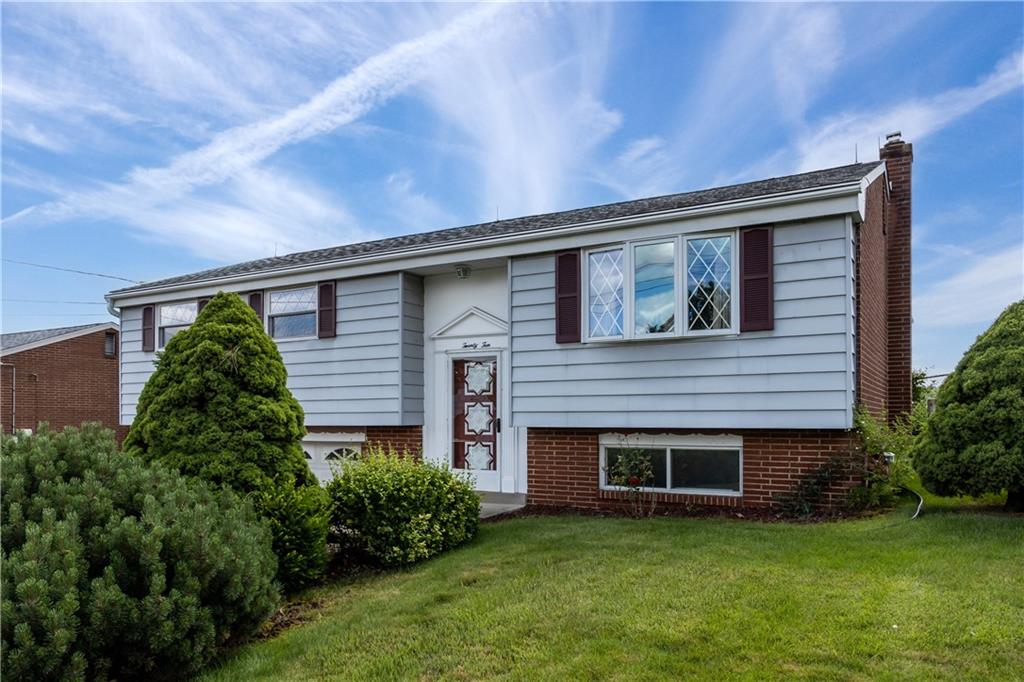 2010 Cutter Drive McKees Rocks, PA 15136 - Photo 1 of 24