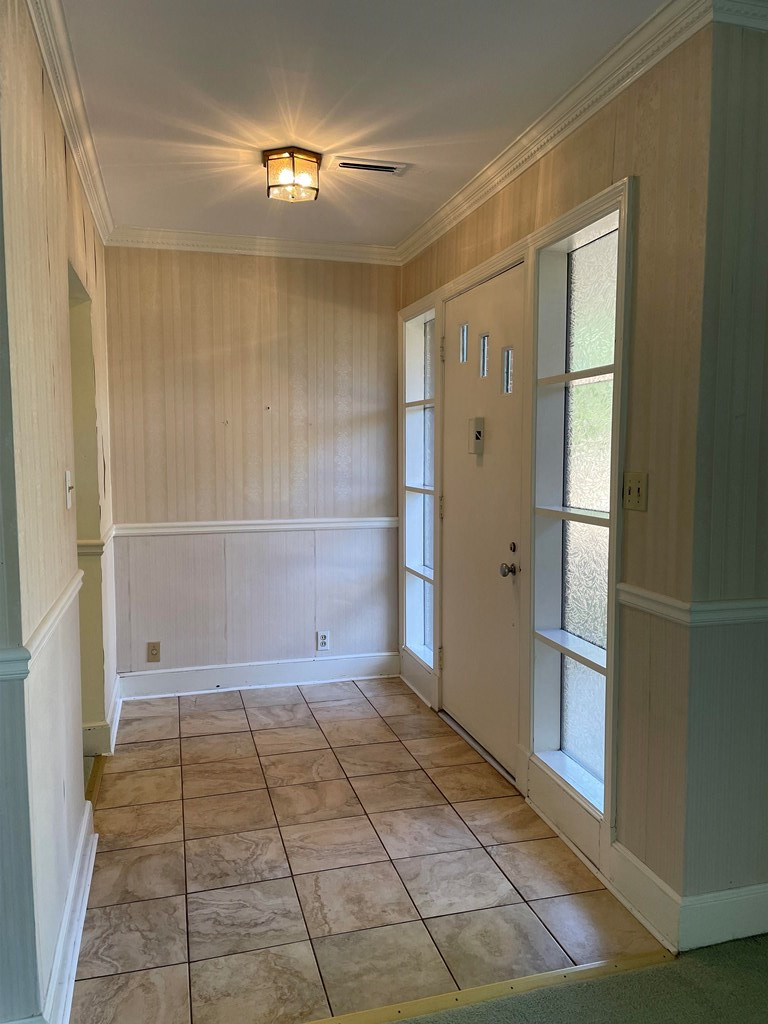 806 Old Edgefield Road North Augusta, SC 29841 - Photo 3 of 26 FOYER
