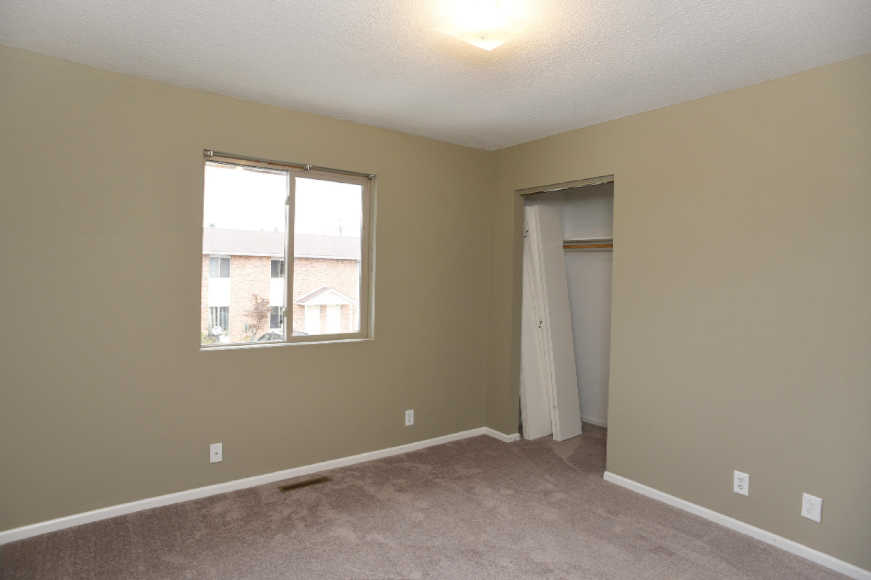 305 Riley Street, Unit 8 Holland, MI 49424 - Photo 7 of 14 _ Bedroom 2